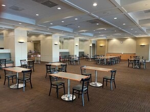 907 Explorer Blvd NW, Huntsville, AL à vendre Photo intérieure- Image 2 de 14