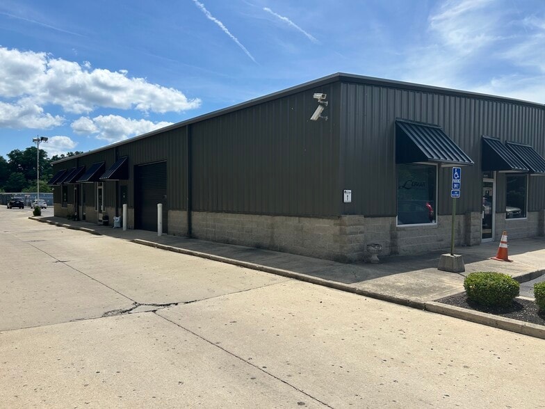 2107 E Home Rd, Springfield, OH for lease - Building Photo - Image 2 of 9
