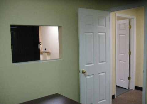 2819 Pond Rd, Ronkonkoma, NY à vendre - Photo du bâtiment - Image 2 de 22