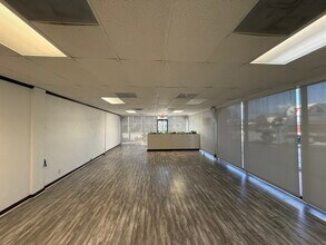 1881 NE 26th St, Wilton Manors, FL à louer Photo intérieure- Image 2 de 11