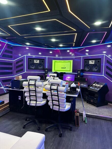 7156 Lawndale St, Houston, TX for sale - Interior Photo - Image 3 of 10