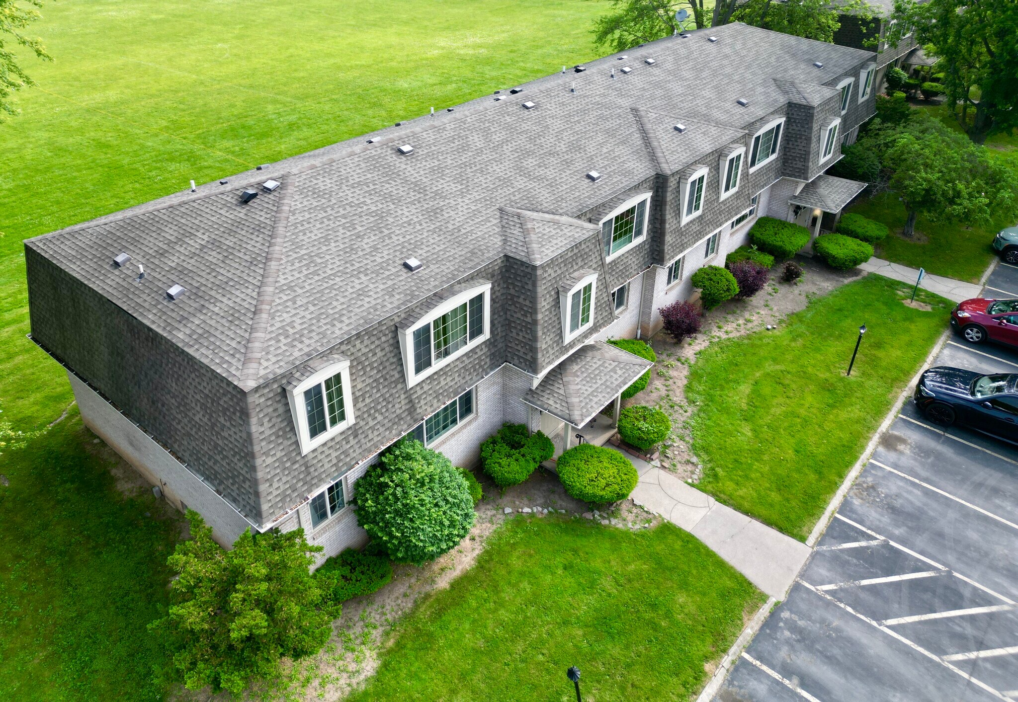 261 Beattie Ave, Lockport, NY à vendre Photo du bâtiment- Image 1 de 1