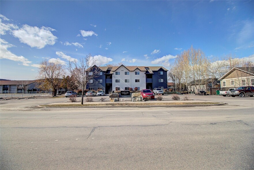 1430 3rd Ave E, Kalispell, MT à vendre - Photo du bâtiment - Image 2 de 6