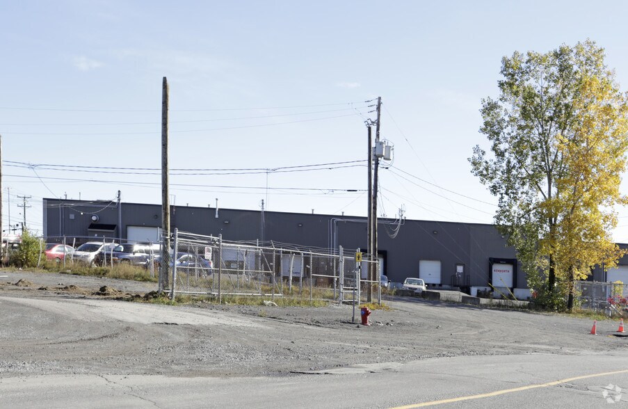 16 Rue John-F.-Kennedy, St-Jérôme, QC à vendre - Photo du bâtiment - Image 2 de 2