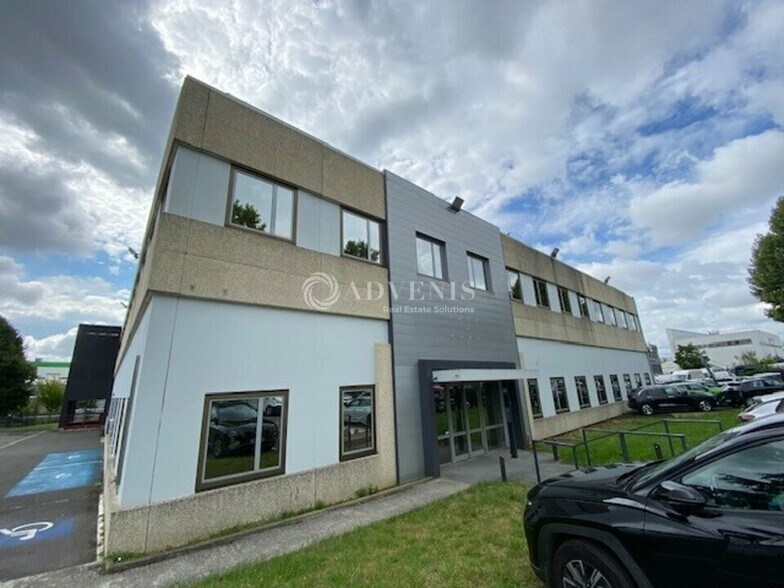 6 Rue Des Peupliers, Nanterre à louer - Photo du bâtiment - Image 2 de 11