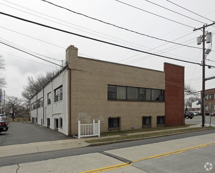 107 S Central Ave, Valley Stream, NY for sale - Building Photo - Image 2 of 4
