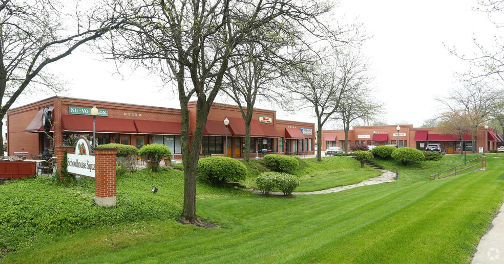 10-50 W Schaumburg Rd, Schaumburg, IL for lease - Primary Photo - Image 1 of 6