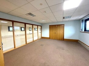 Beechwood Park, Inverness for lease Interior Photo- Image 2 of 3