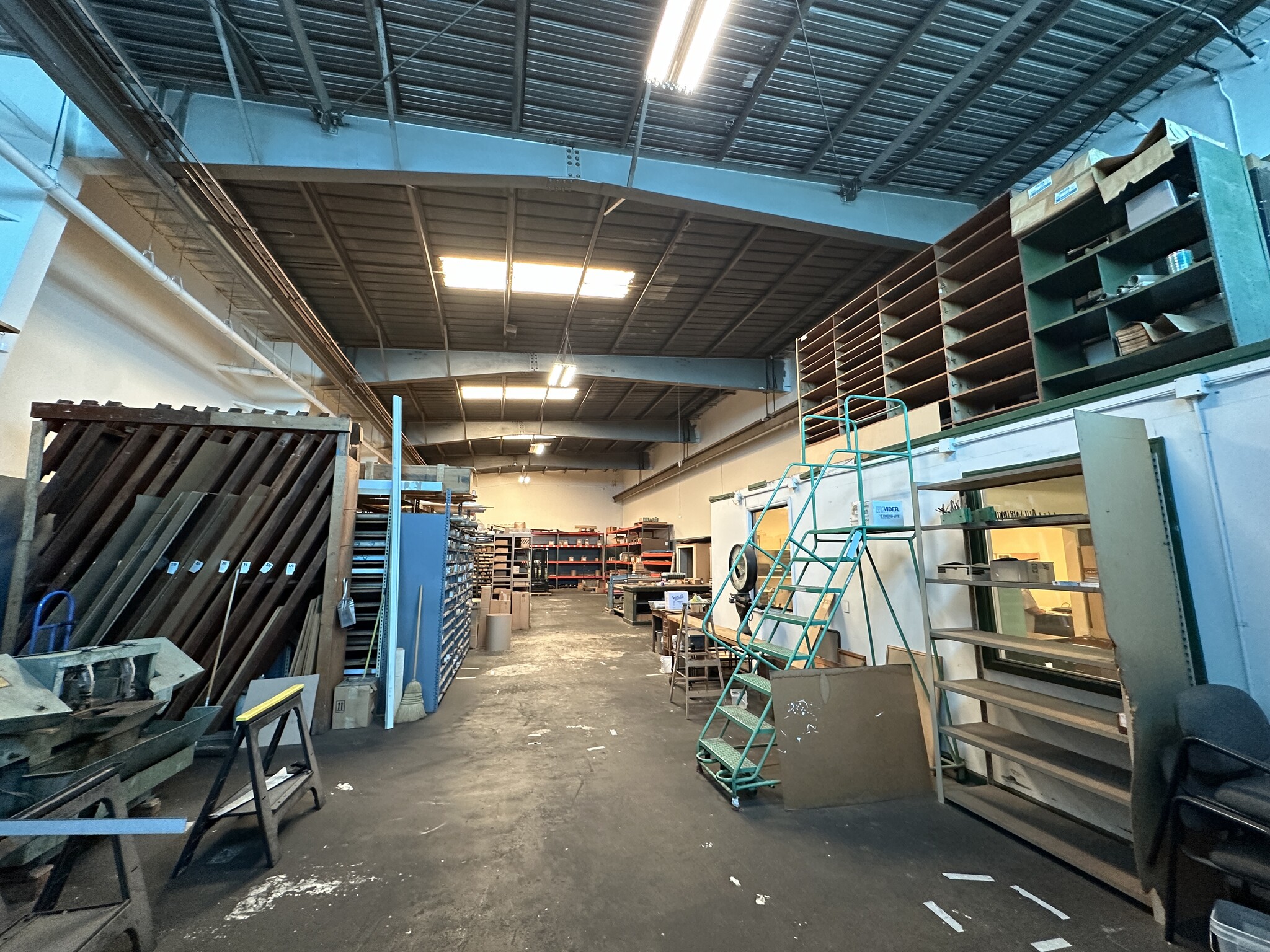 1475 Yosemite Ave & 1450 Armstrong Ave, San Francisco, CA for lease Primary Photo- Image 1 of 15