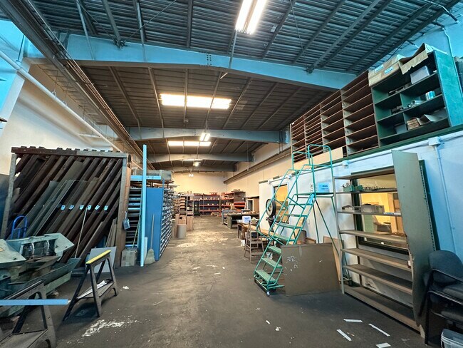 More details for 1475 Yosemite Ave & 1450 Armstrong Ave, San Francisco, CA - Industrial for Lease