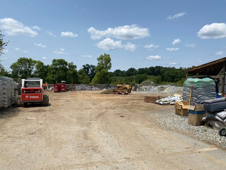 5011 Olney Laytonsville Rd, Olney, MD for lease - Building Photo - Image 2 of 11