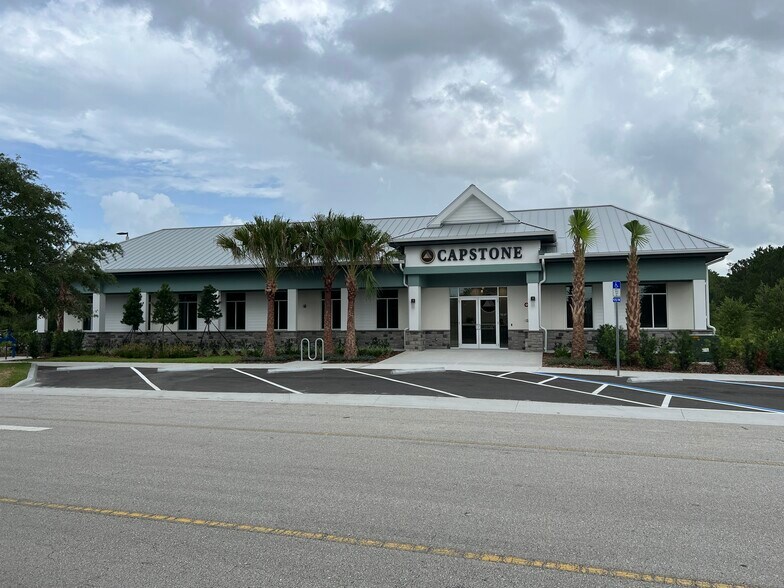 18 Market Ave, Palm Coast, FL à louer - Photo du bâtiment - Image 2 de 16