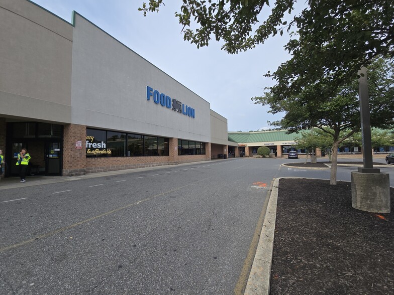 1030 Forrest Ave, Dover, DE for lease - Building Photo - Image 1 of 16