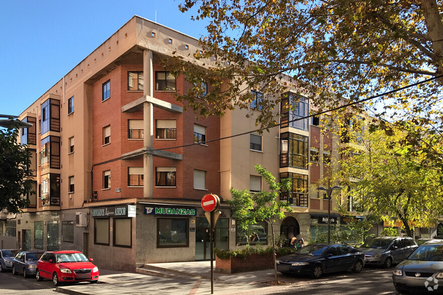 Calle Canaleja, 1, Alcorcón, Madrid for sale - Building Photo - Image 2 of 2