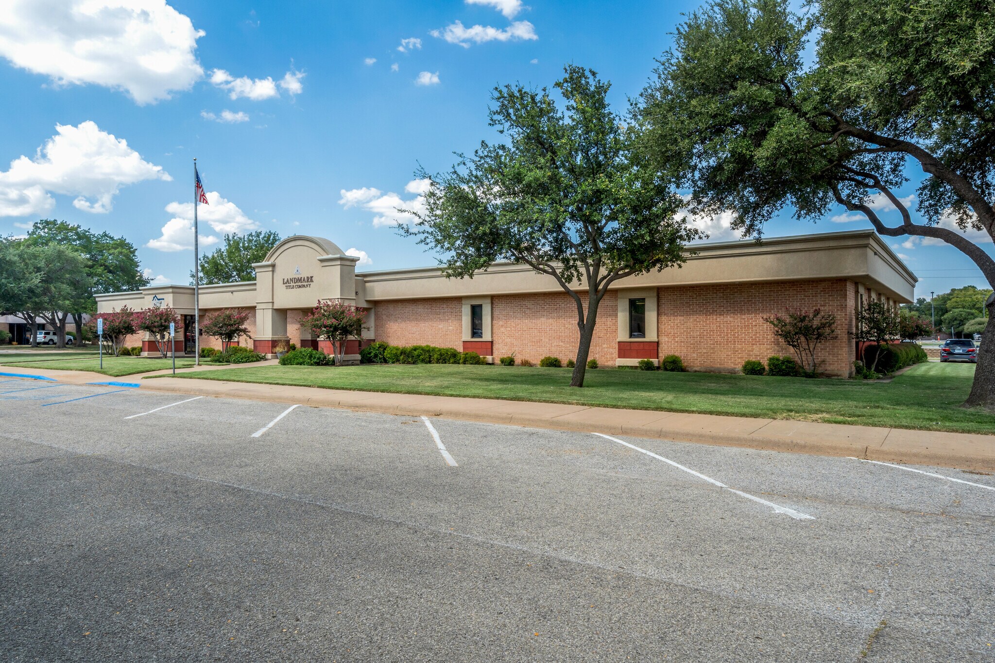 #1 Eureka Circle Ste 105, Wichita Falls, TX for lease Primary Photo- Image 1 of 7
