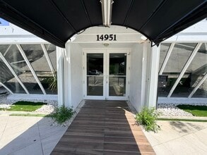 14951 S Dixie Hwy, Palmetto Bay, FL for lease Interior Photo- Image 2 of 22