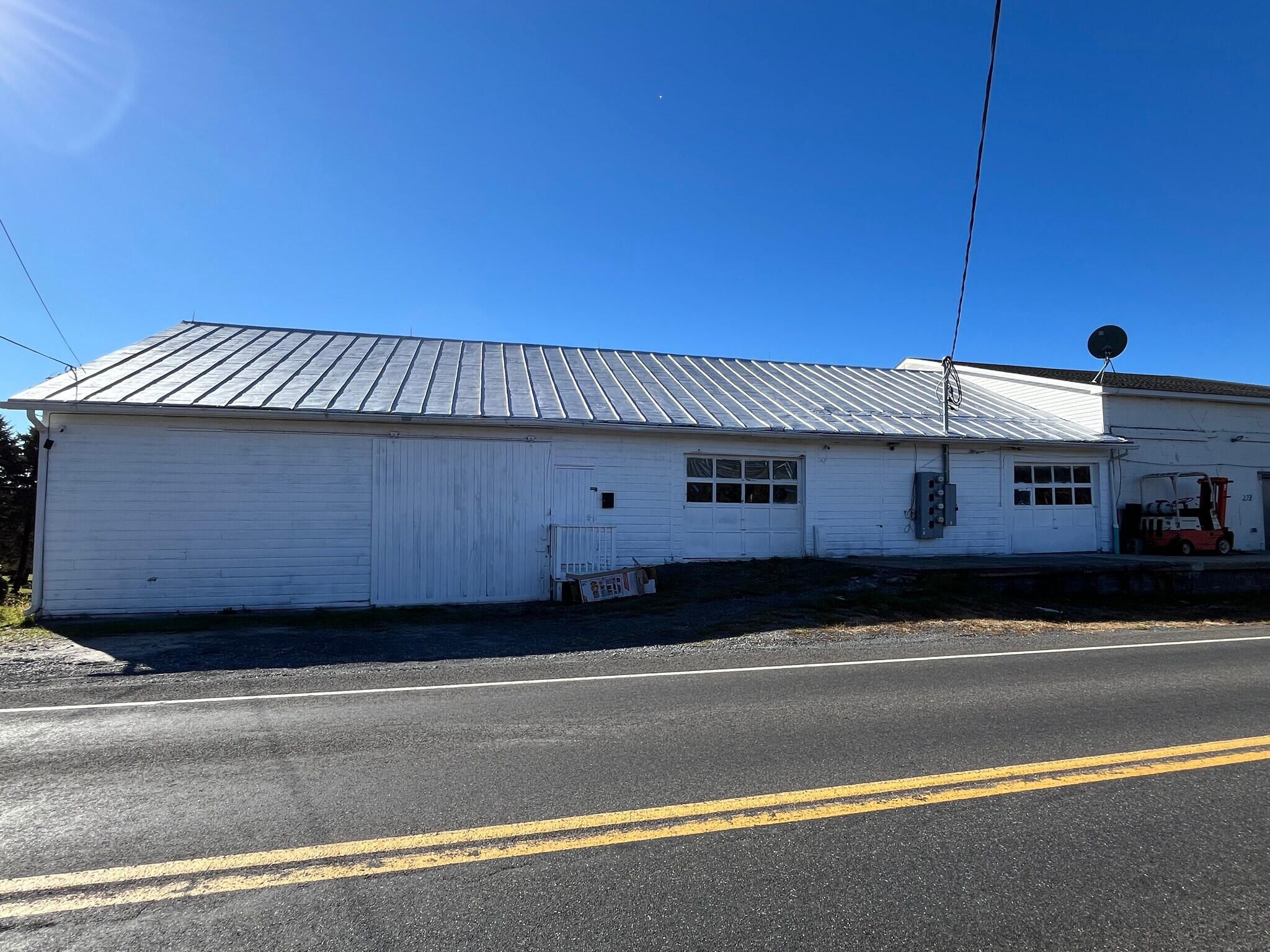 271 Milton Tpke, Milton, NY for lease Building Photo- Image 1 of 5