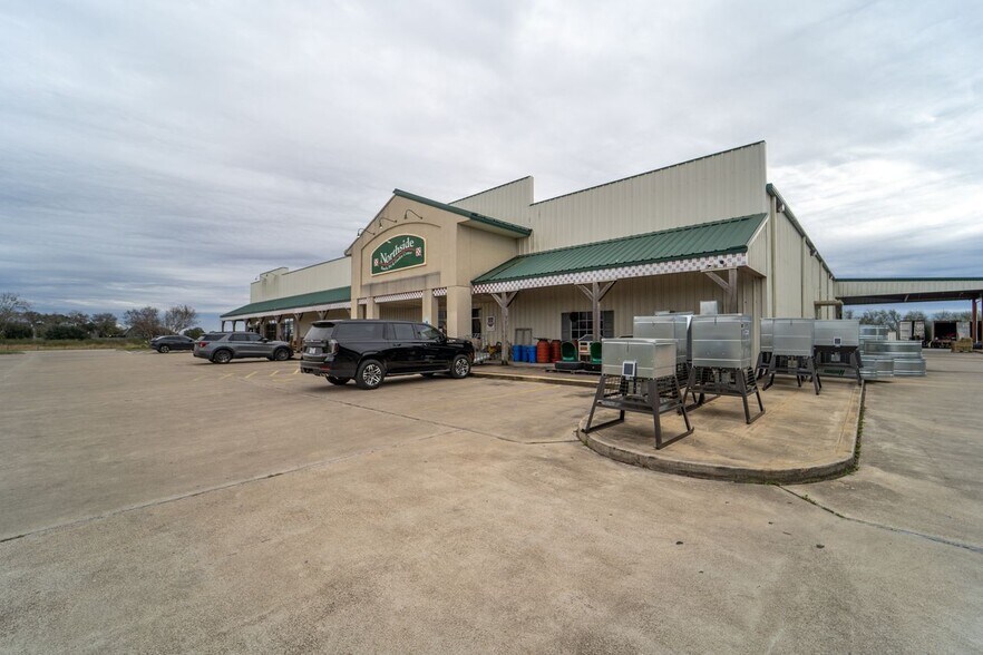5705 N Main St, Victoria, TX à vendre - Photo du bâtiment - Image 1 de 26