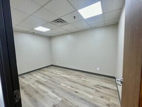 1340 W Tunnel Blvd, Houma, LA for lease Interior Photo- Image 2 of 5