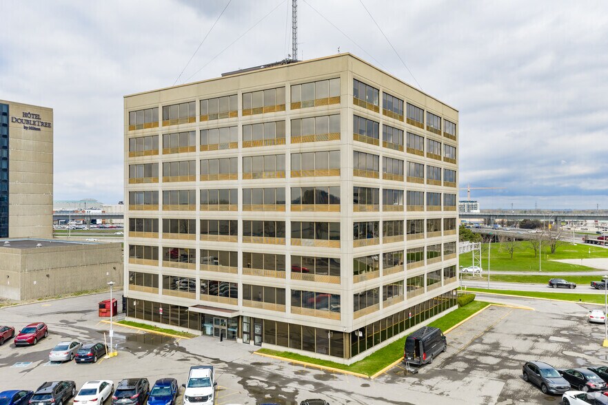 6600 Rte Transcanadienne, Pointe-claire, QC à louer - Photo du bâtiment - Image 2 de 3