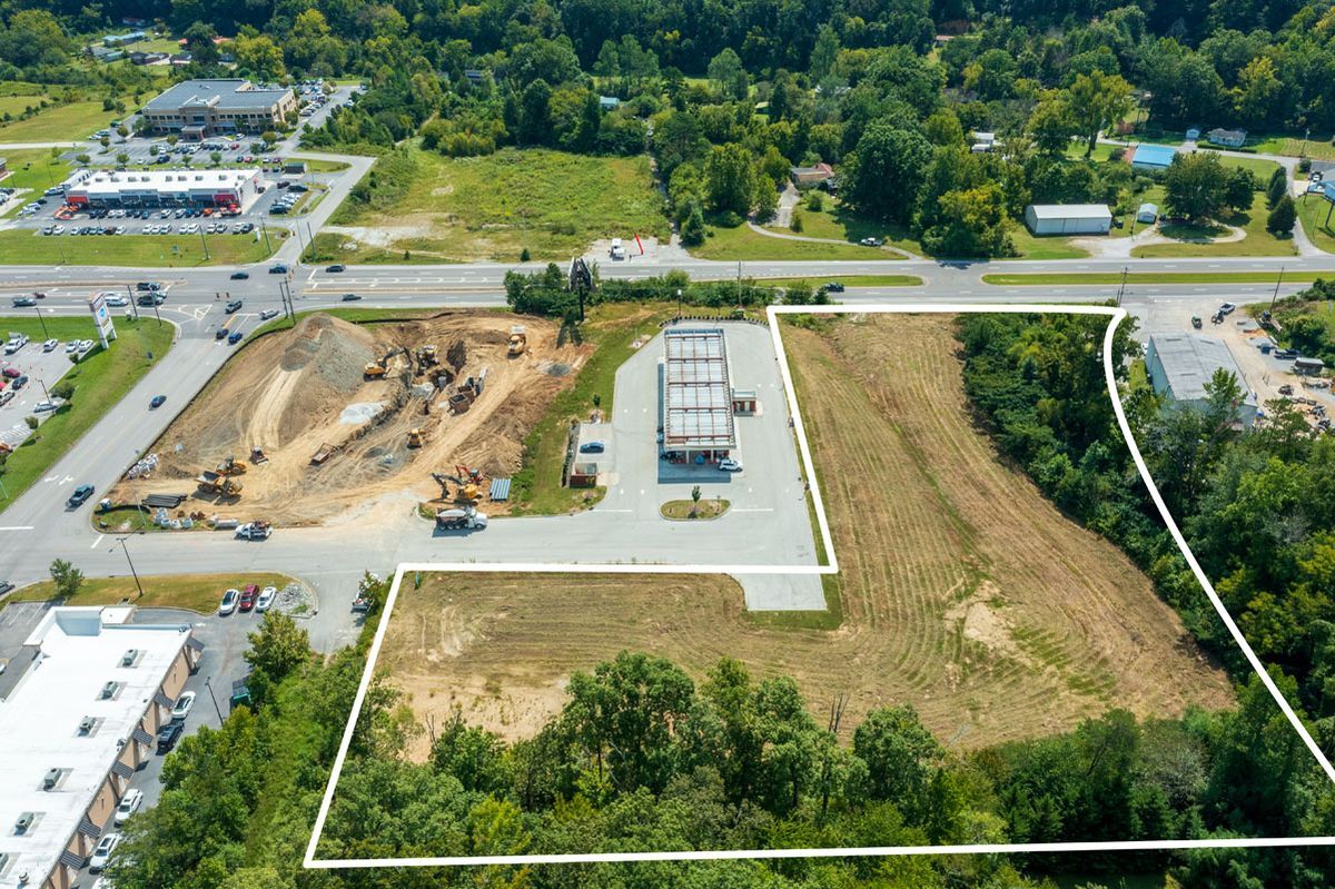 2030 Roane State Hwy, Harriman, TN à vendre Photo du bâtiment- Image 1 de 9