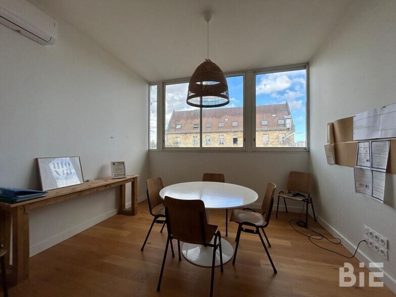 Office in Bordeaux for sale - Building Photo - Image 3 of 11