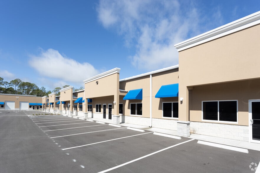 518 Fentress Blvd, Daytona Beach, FL for lease - Building Photo - Image 2 of 2