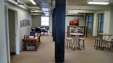 815 E Superior Ave, Cleveland, OH for lease Interior Photo- Image 2 of 8