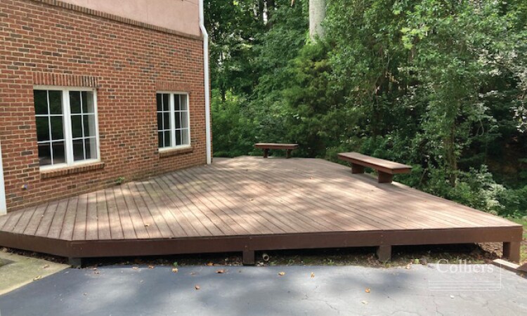 1431 S Highway101, Greer, SC à vendre - Photo du bâtiment - Image 3 de 15