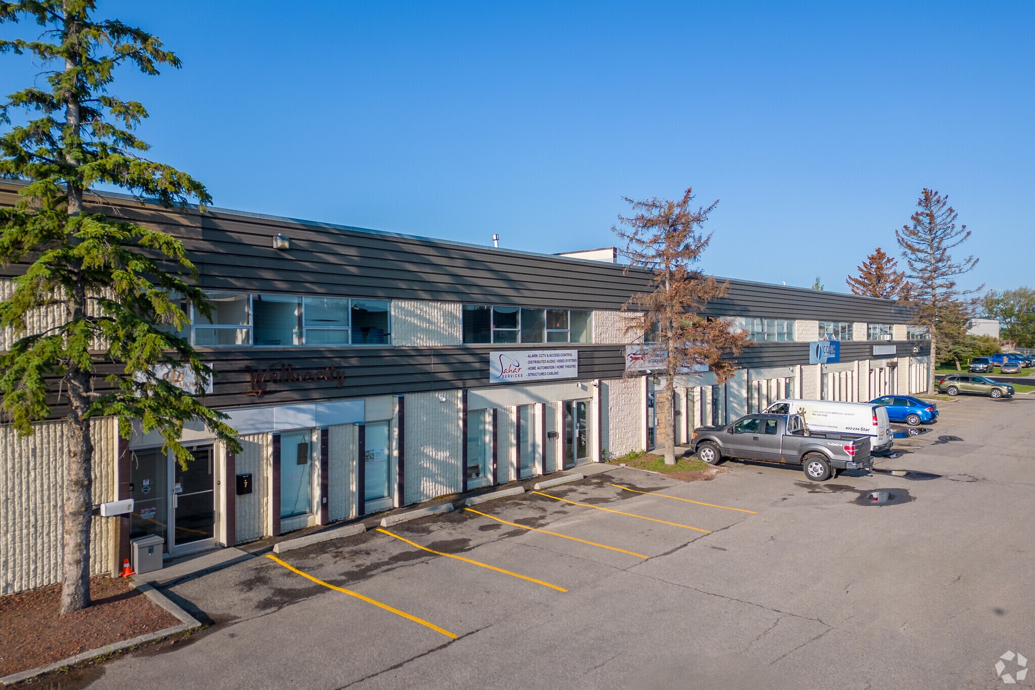 3800 19th St NE, Calgary, AB for sale Primary Photo- Image 1 of 1