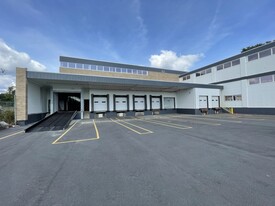 180 Mill St, Cranston RI - Entrepôt