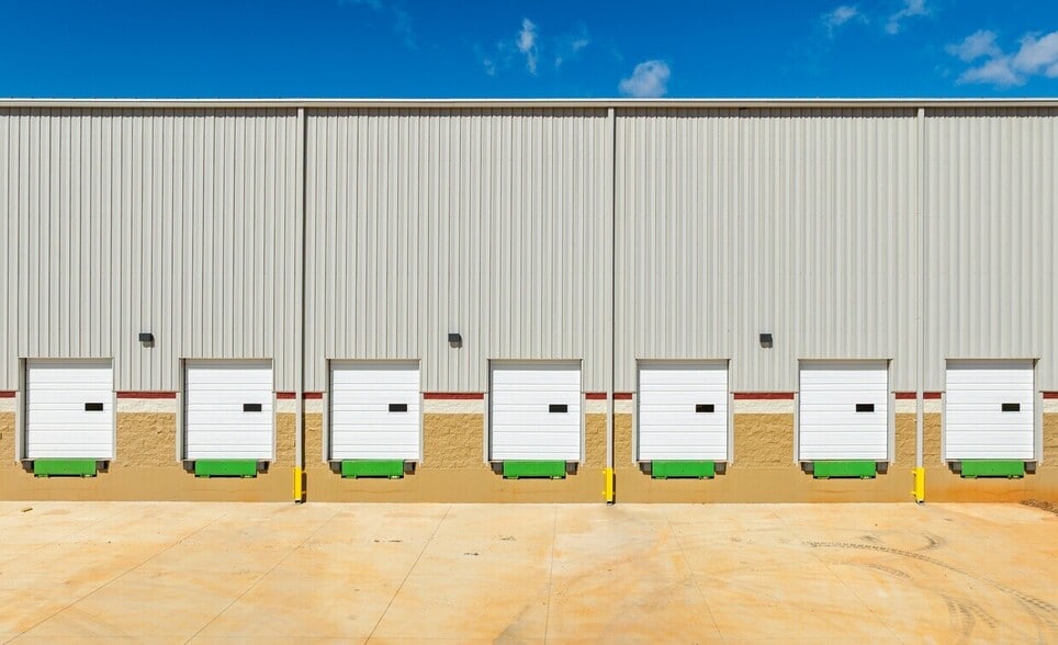 7825 Giant Tire Pky, Aiken, SC for lease - Building Photo - Image 3 of 3