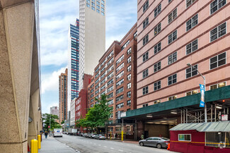 Plus de détails pour 220 E 54th St, New York, NY - Bureau à louer