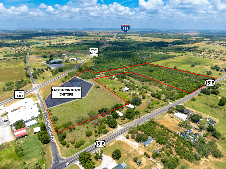 2717 E FM 1518 S, Saint Hedwig, TX à vendre - Photo du bâtiment - Image 2 de 7