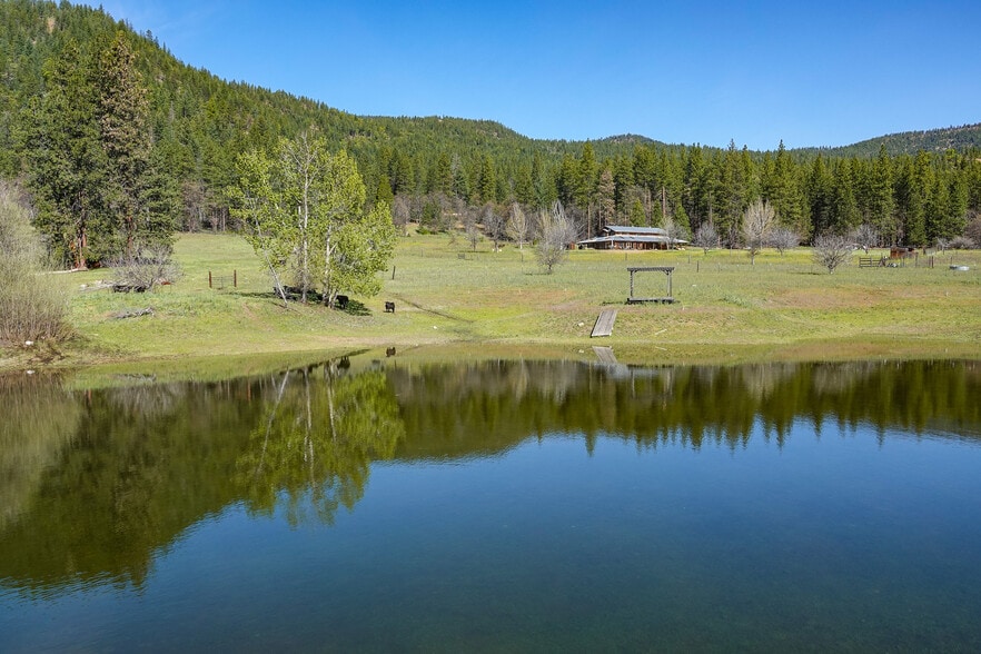 9515 Scott River Rd, Fort Jones, CA for sale - Building Photo - Image 3 of 52