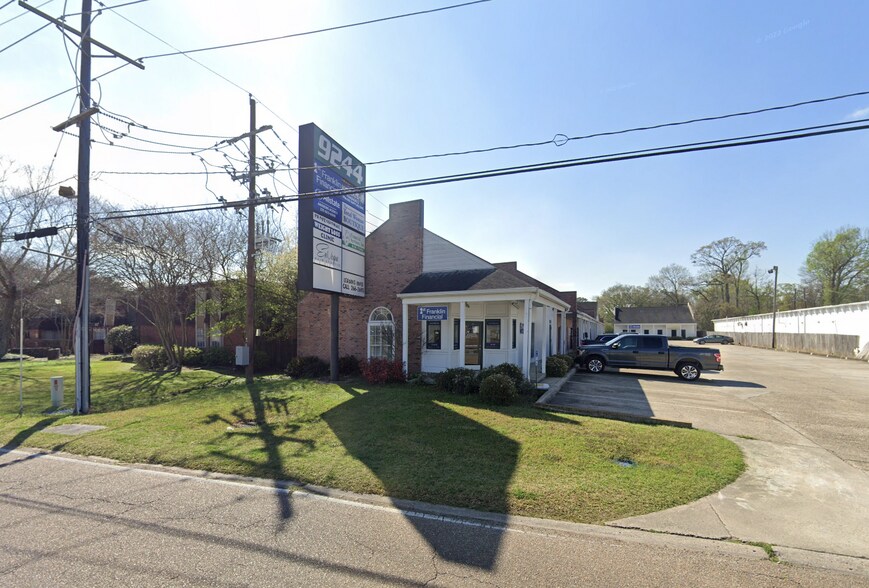 9244 Florida Blvd, Baton Rouge, LA à louer - Photo du bâtiment - Image 2 de 19