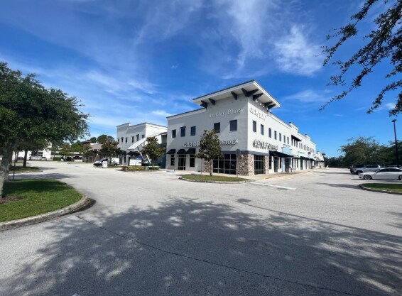 1200 Oakley Seaver Dr, Clermont, FL for lease - Building Photo - Image 2 of 3