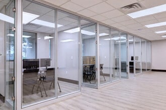 861 Corporate Dr, Lexington, KY for lease Interior Photo- Image 2 of 4