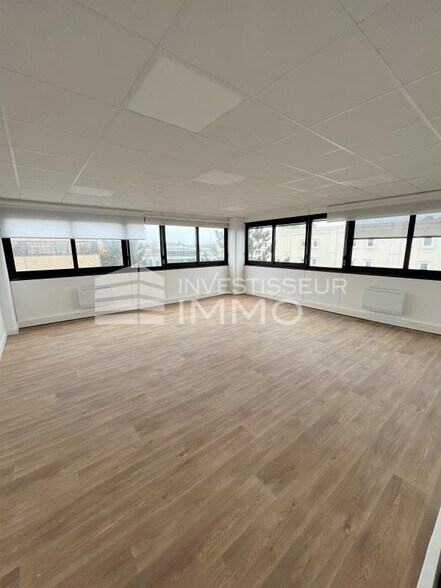 Bureau dans Wissous à louer - Photo intérieure - Image 3 de 4