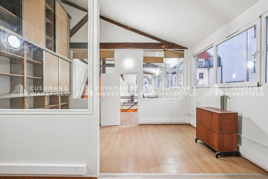 2-19 Impasse Mousset, Paris for lease - Interior Photo - Image 2 of 14
