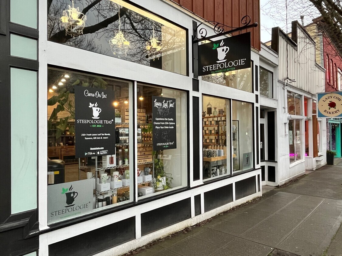 3414-3424 Fremont Ave N, Seattle, WA for lease Primary Photo- Image 1 of 16