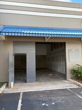 94-547 Ukee St, Waipahu, HI à louer Photo du bâtiment- Image 2 de 6