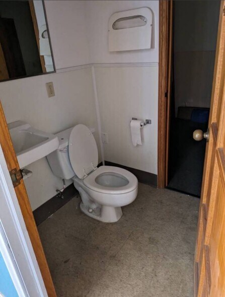 27715 Jefferson Ave, Temecula, CA à louer - Photo intérieure - Image 3 de 6