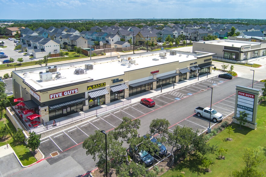 12016 Alamo Ranch Pky, San Antonio, TX à vendre - Photo du bâtiment - Image 2 de 11