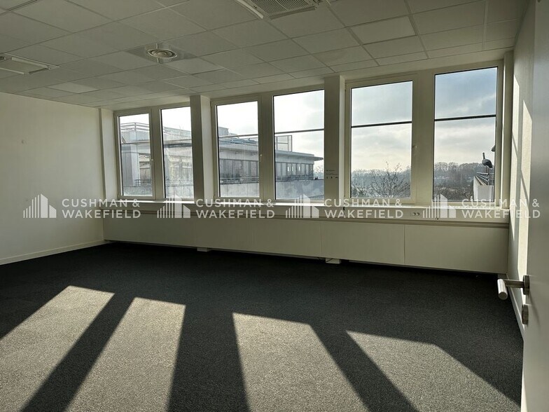 16 Avenue De L'Europe, Schiltigheim for lease - Interior Photo - Image 2 of 10