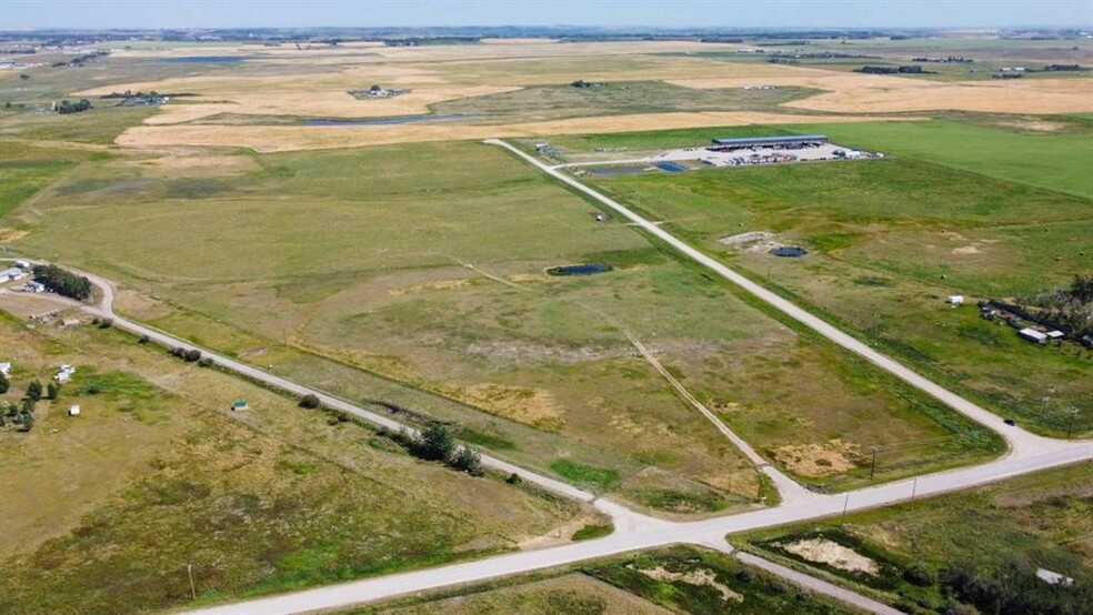 241 Rge Rd 261, Wheatland County, AB à vendre - Aérien - Image 2 de 7