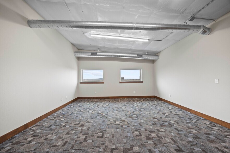 3251 N Glade Rd, Pasco, WA à louer - Photo du bâtiment - Image 3 de 20