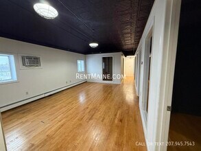 139 State St, Bangor, ME à louer Photo intérieure- Image 2 de 10