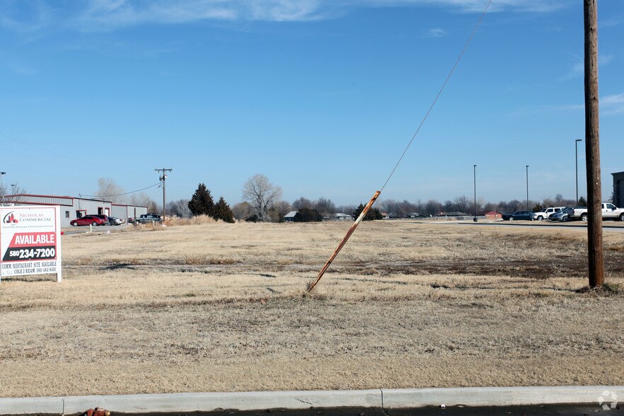 4100 W Owen K Garriott Rd, Enid, OK à vendre - Photo du bâtiment - Image 1 de 2