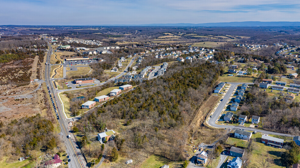 Pleasant View Dr, Strasburg, VA à vendre - Photo principale - Image 1 de 8